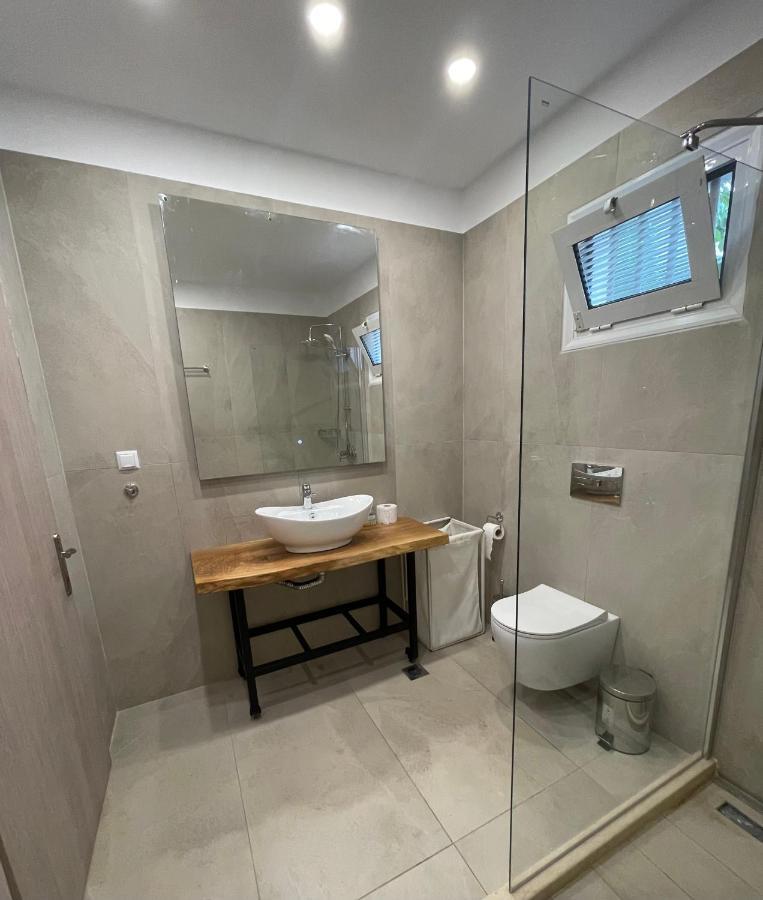 Central Luxury Apartment In Paralia Ofryniou Офринио Экстерьер фото