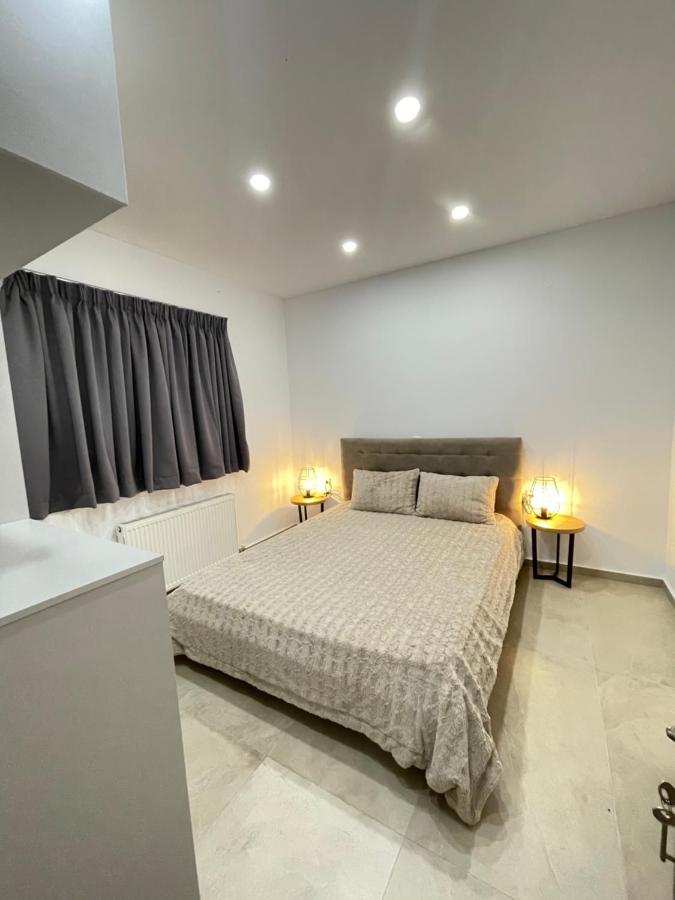 Central Luxury Apartment In Paralia Ofryniou Офринио Экстерьер фото