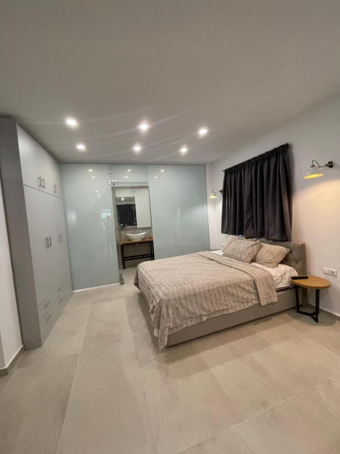 Central Luxury Apartment In Paralia Ofryniou Офринио Экстерьер фото