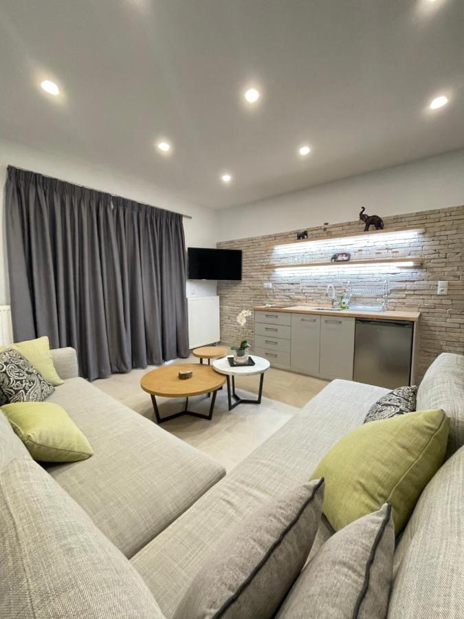 Central Luxury Apartment In Paralia Ofryniou Офринио Экстерьер фото