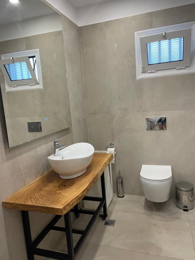 Central Luxury Apartment In Paralia Ofryniou Офринио Экстерьер фото